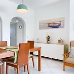 Casa Aqua - - Wifi, Terrace & Bbq アパート カルヴォエイロ